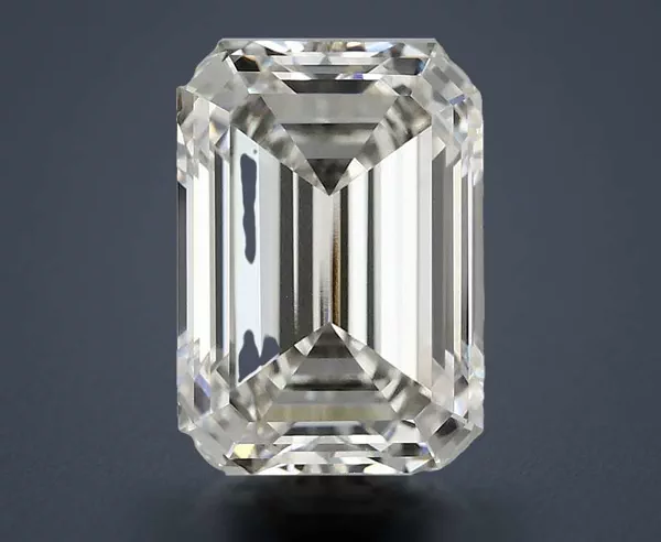 4.9 Carat · G · VS1 Rare Carat Ideal Cut