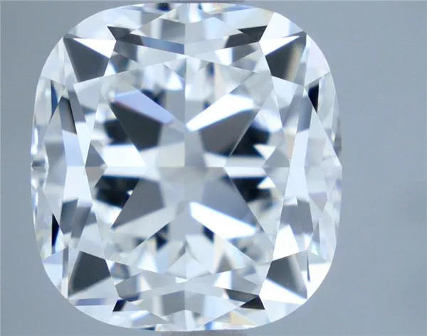 2.5 Carat · E · VS1 Rare Carat Ideal Cut