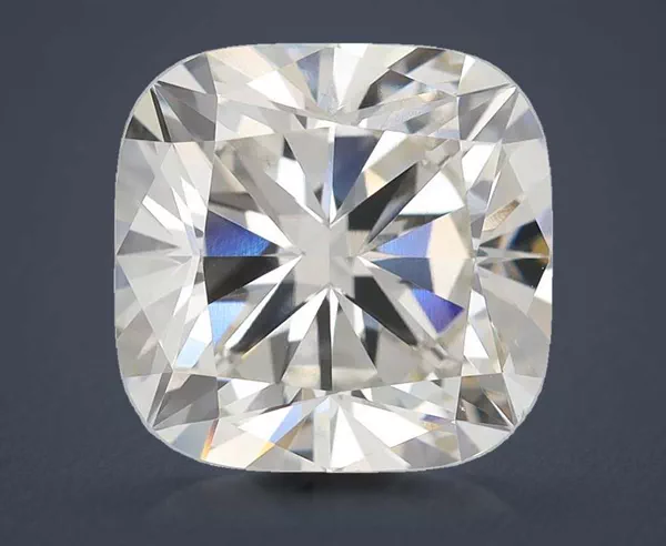 5.52 Carat · H · VS1 Rare Carat Ideal Cut