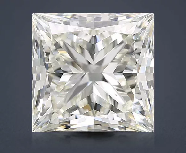 3.01 Carat · K · VS2 Rare Carat Ideal Cut