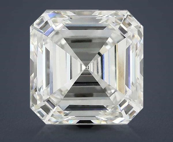 3.92 Carat · F · VVS2 Rare Carat Ideal Cut
