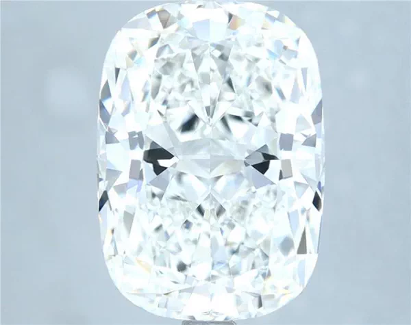 5.04 Carat · I · VS2 Rare Carat Ideal Cut