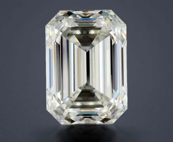 3.01 Carat · J · VS2 very good Cut
