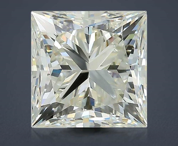 4.59 Carat · I · VVS2 Rare Carat Ideal Cut