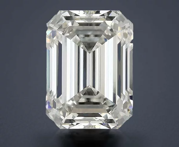 3.04 Carat · G · VS1 Rare Carat Ideal Cut