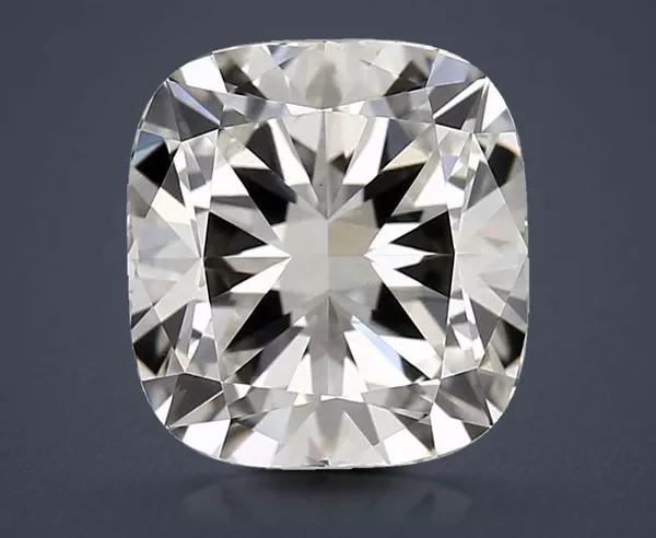 2.18 Carat · G · VVS2 Rare Carat Ideal Cut