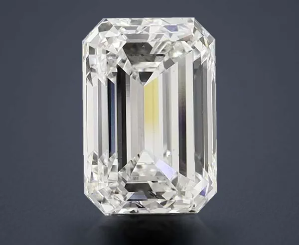 5.21 Carat · F · VS1 Rare Carat Ideal Cut