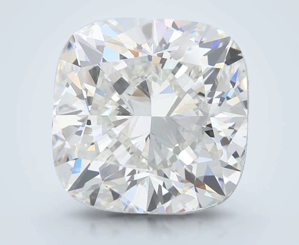 4.55 Carat · G · VVS2 Rare Carat Ideal Cut