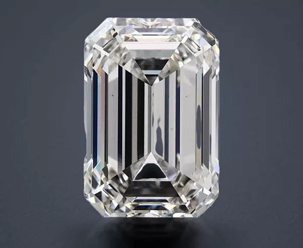 3.51 Carat · G · VS1 Rare Carat Ideal Cut