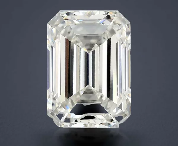 4.88 Carat · G · VS1 Rare Carat Ideal Cut