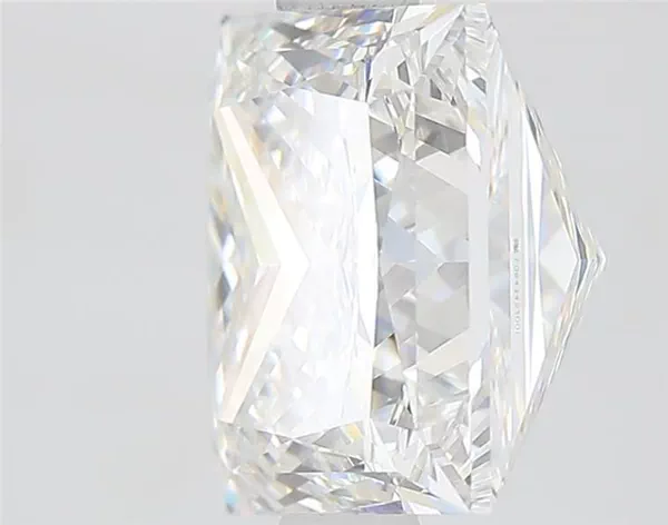3.19 Carat · G · VS1 Rare Carat Ideal Cut