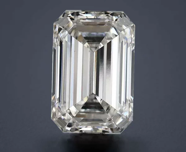 2.69 Carat · F · VS2 Rare Carat Ideal Cut