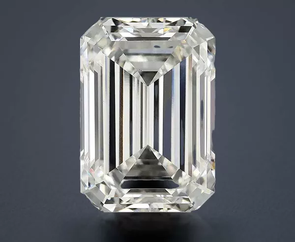 6.88 Carat · F · VS1 Rare Carat Ideal Cut