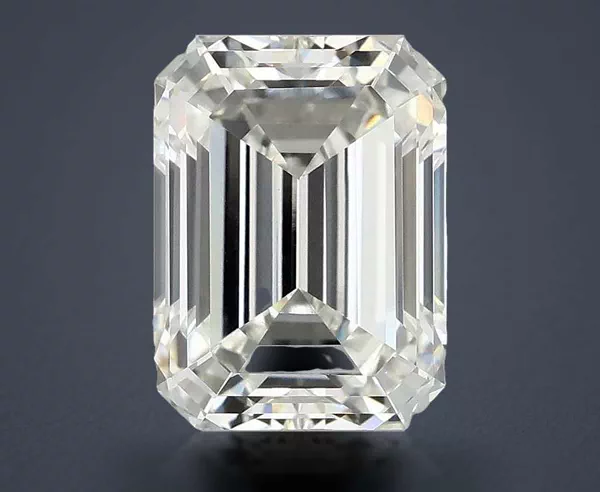 4.02 Carat · G · VVS2 Rare Carat Ideal Cut