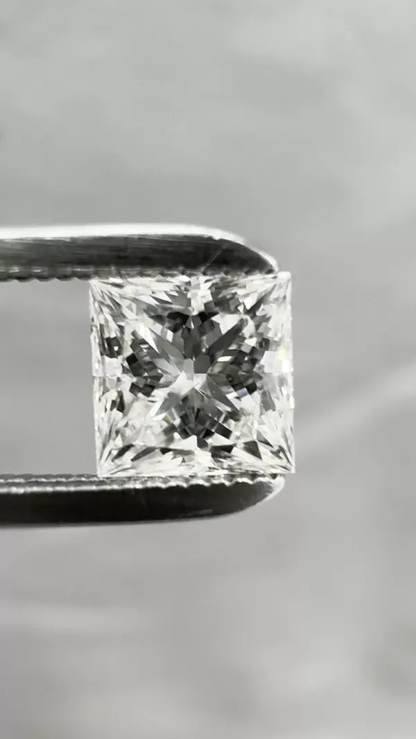 0.64 Carat · I · VVS1 Rare Carat Ideal Cut