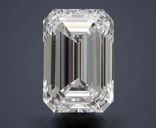 2.06 Carat · E · VS1 Rare Carat Ideal Cut