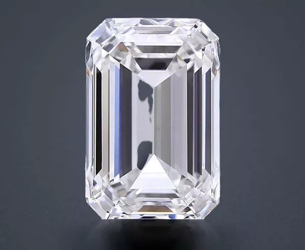 6.15 Carat · F · VS1 Rare Carat Ideal Cut