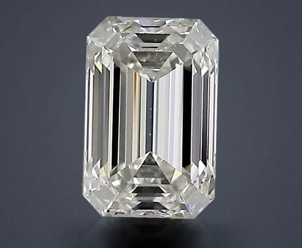 0.81 Carat · I · IF Rare Carat Ideal Cut