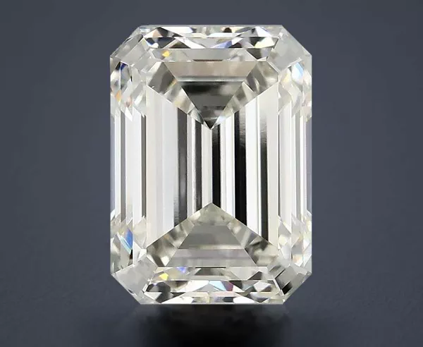 4.06 Carat · H · VVS2 Rare Carat Ideal Cut