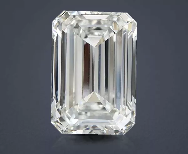 17.05 Carat · G · VS1 Rare Carat Ideal Cut
