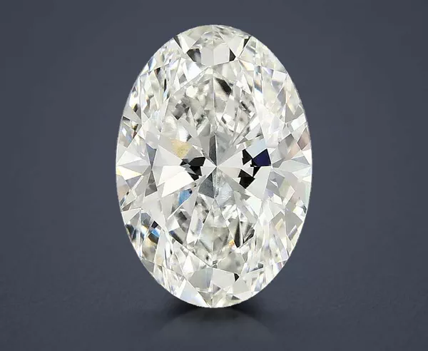 4.05 Carat · G · VS2 Rare Carat Ideal Cut