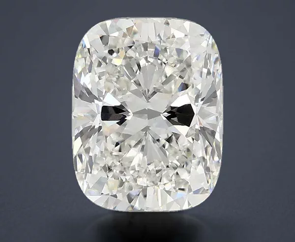 2.47 Carat · F · VS1 Rare Carat Ideal Cut