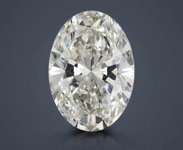 4.87 Carat · G · VS1 Rare Carat Ideal Cut