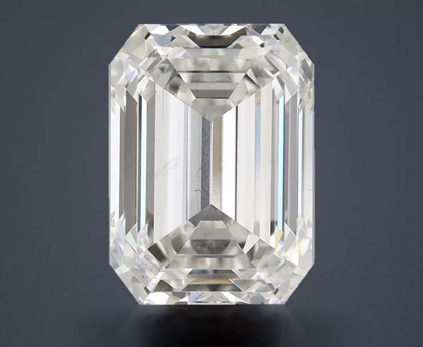 5.5 Carat · G · VS2 Rare Carat Ideal Cut