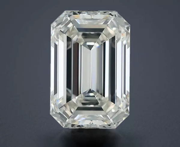 5.05 Carat · F · VVS2 excellent Cut