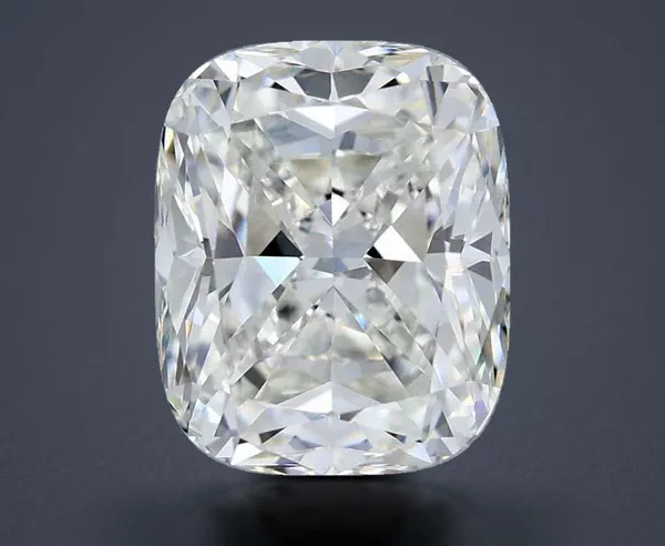 3.18 Carat · G · VVS2 Rare Carat Ideal Cut