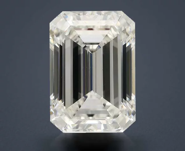 4.94 Carat · F · VS1 Rare Carat Ideal Cut