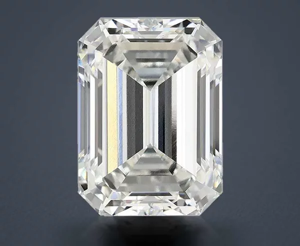 4.8 Carat · F · VVS2 Rare Carat Ideal Cut