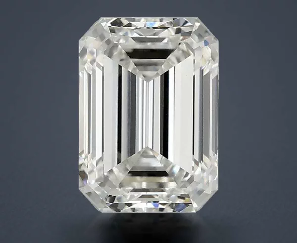 3.01 Carat · G · VVS2 Rare Carat Ideal Cut