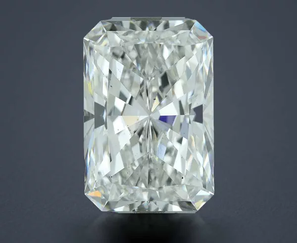 7.02 Carat · F · VS2 Rare Carat Ideal Cut