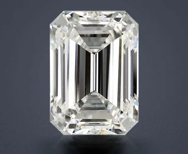 4 Carat · G · VS1 Rare Carat Ideal Cut