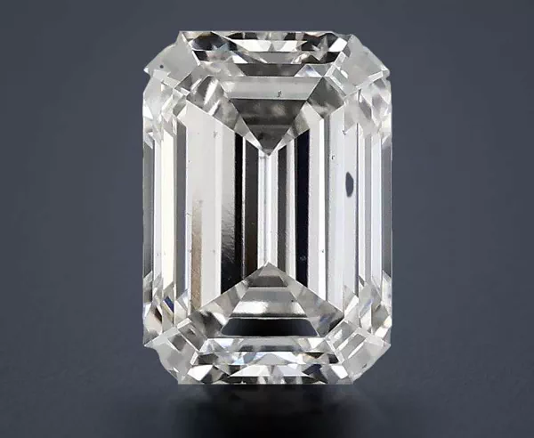 2.09 Carat · F · VS2 Rare Carat Ideal Cut