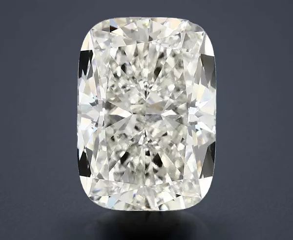 4.02 Carat · G · VVS2 Rare Carat Ideal Cut