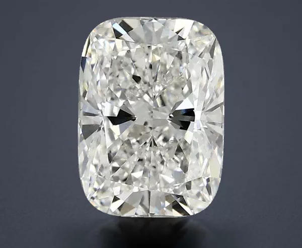 2.1 Carat · F · VVS2 Rare Carat Ideal Cut