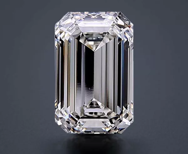 2.6 Carat · F · VVS1 Rare Carat Ideal Cut