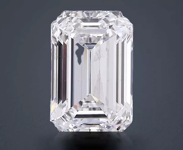 4.52 Carat · E · VS2 Rare Carat Ideal Cut