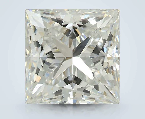 4.29 Carat · G · VS1 Rare Carat Ideal Cut