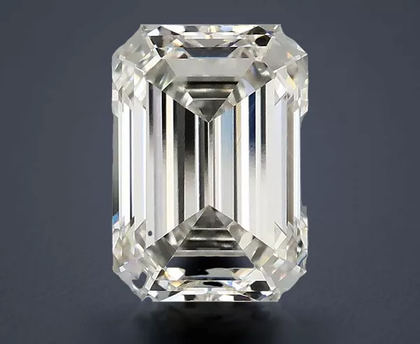 2.47 Carat · G · VVS2 Rare Carat Ideal Cut