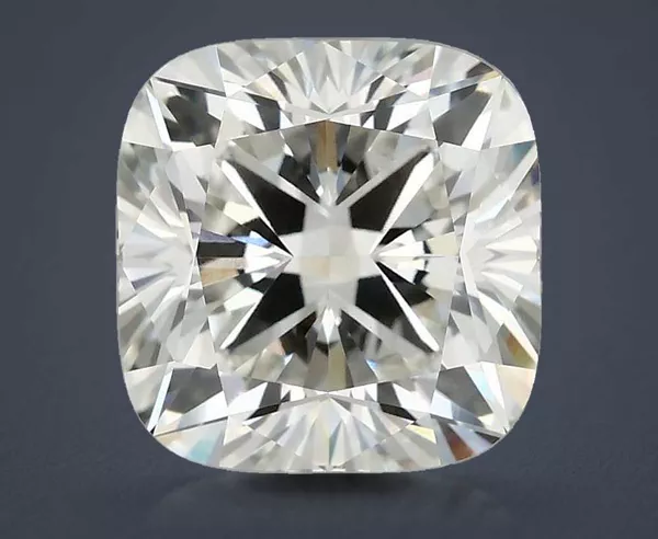 4.8 Carat · G · VVS2 Rare Carat Ideal Cut