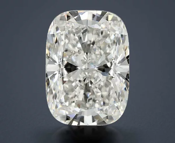 5.01 Carat · G · VVS2 Rare Carat Ideal Cut