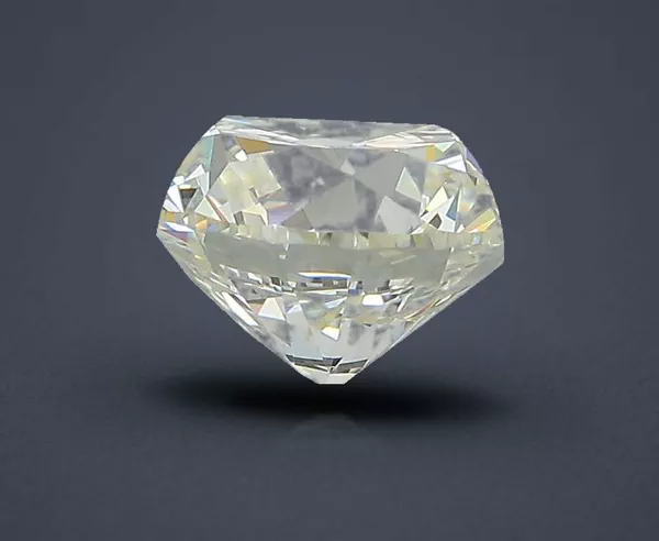 3.31 Carat · H · VVS2 excellent Cut