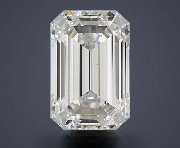 2.28 Carat · F · VS1 Rare Carat Ideal Cut