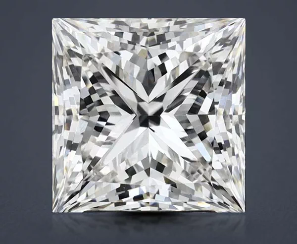 3 Carat · G · VVS2 Rare Carat Ideal Cut