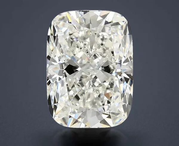 5.1 Carat · G · VVS2 Rare Carat Ideal Cut