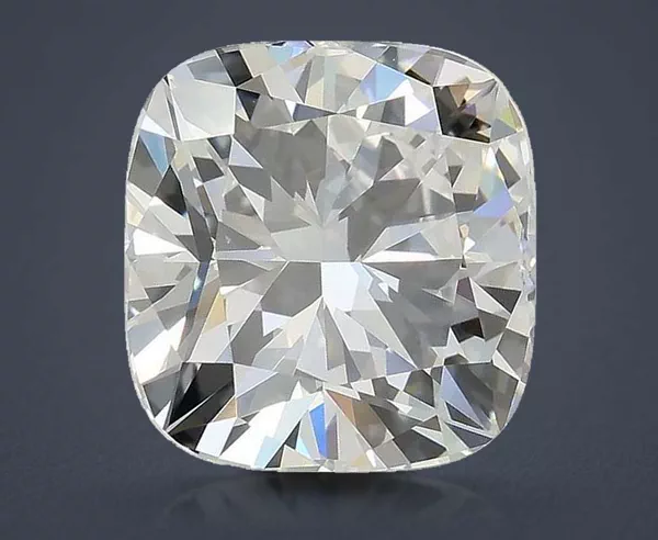 3.53 Carat · G · VS1 Rare Carat Ideal Cut