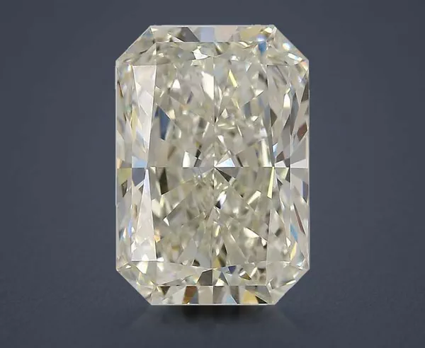 5.02 Carat · G · VVS2 Rare Carat Ideal Cut